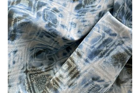 Gently Geometric Spring Showers Stretch Cotton Suiting (Made in Italy)